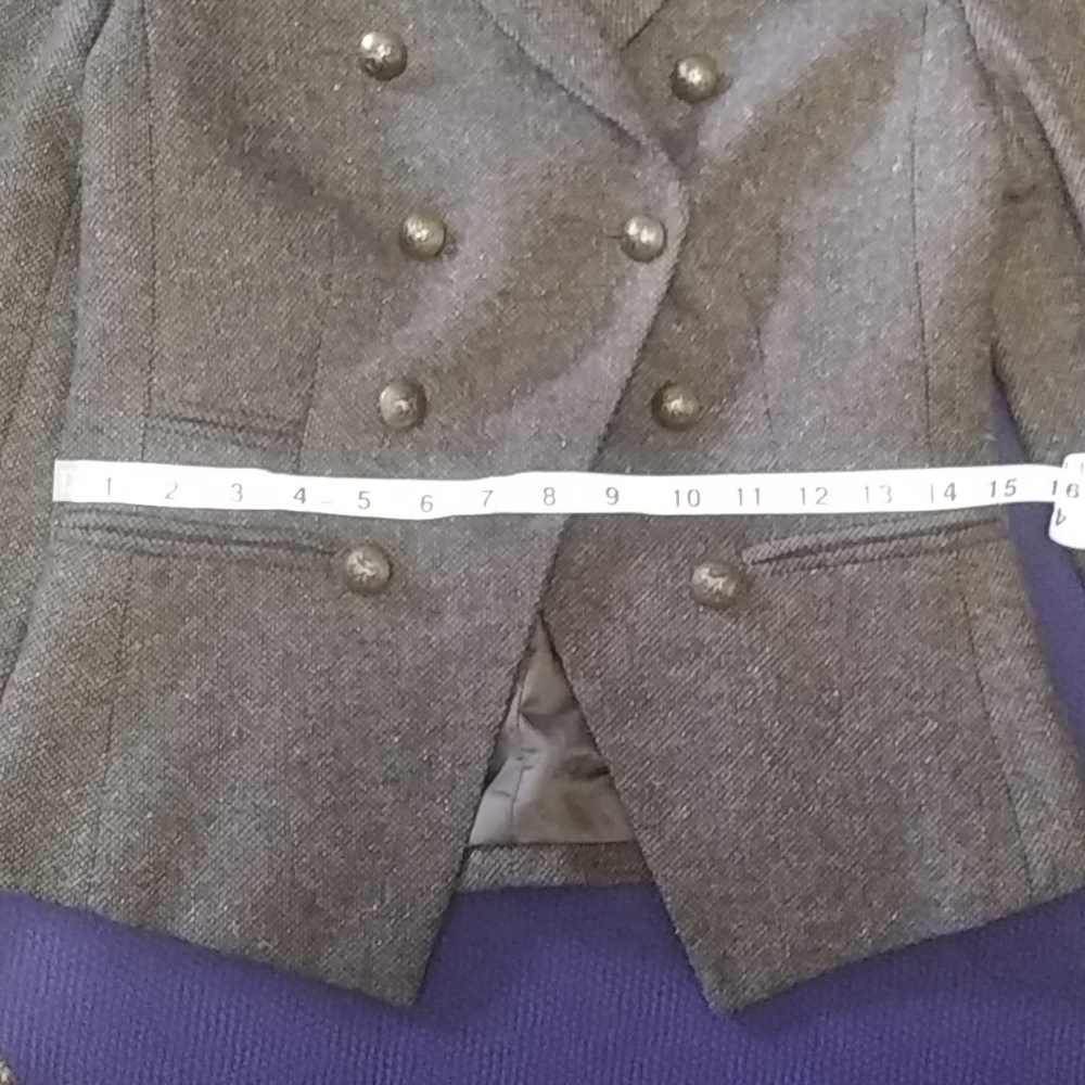 Blazer - Picture 10 of 11